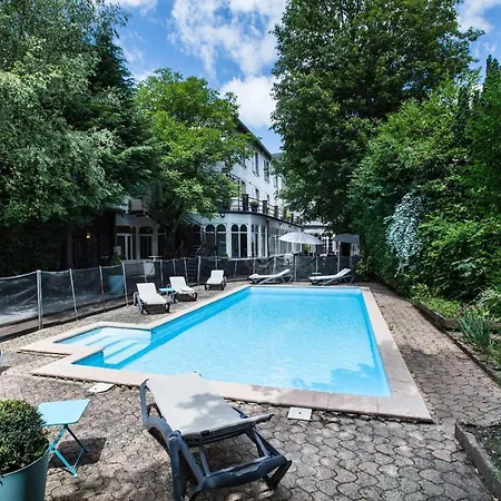 Au Pavillon Du Frene 3*