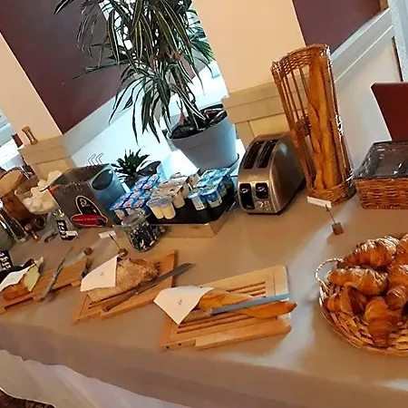 Au Pavillon Du Frene 3*