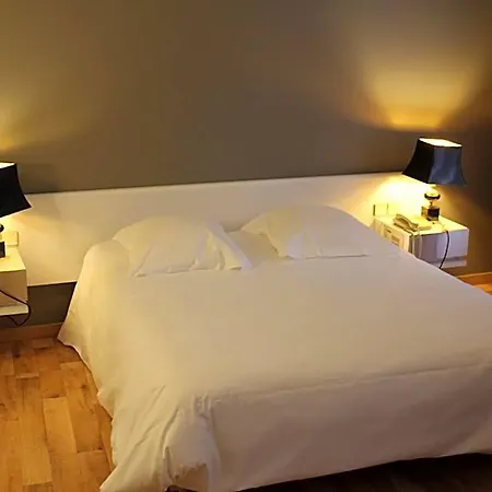 Au Pavillon Du Frene Otel 3*