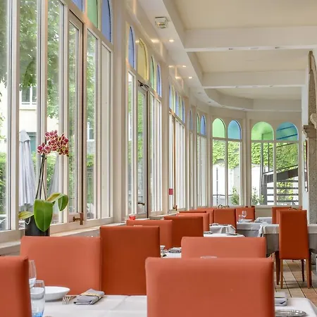 Au Pavillon Du Frene 3*