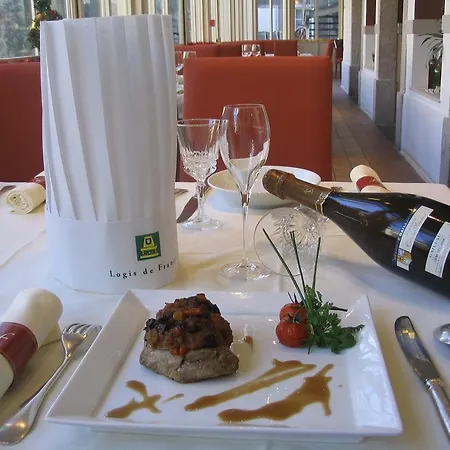 Au Pavillon Du Frene Otel 3*