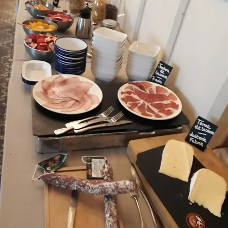 Au Pavillon Du Frene 3* Lacaune